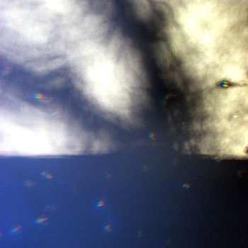 Ein abstraktes Werk von Andreas H. Boock. Der Künstlername ist elbkasper. Es hat das Format 50 x 50 cm und ist ein schönes Wandbild/Wanddeko.